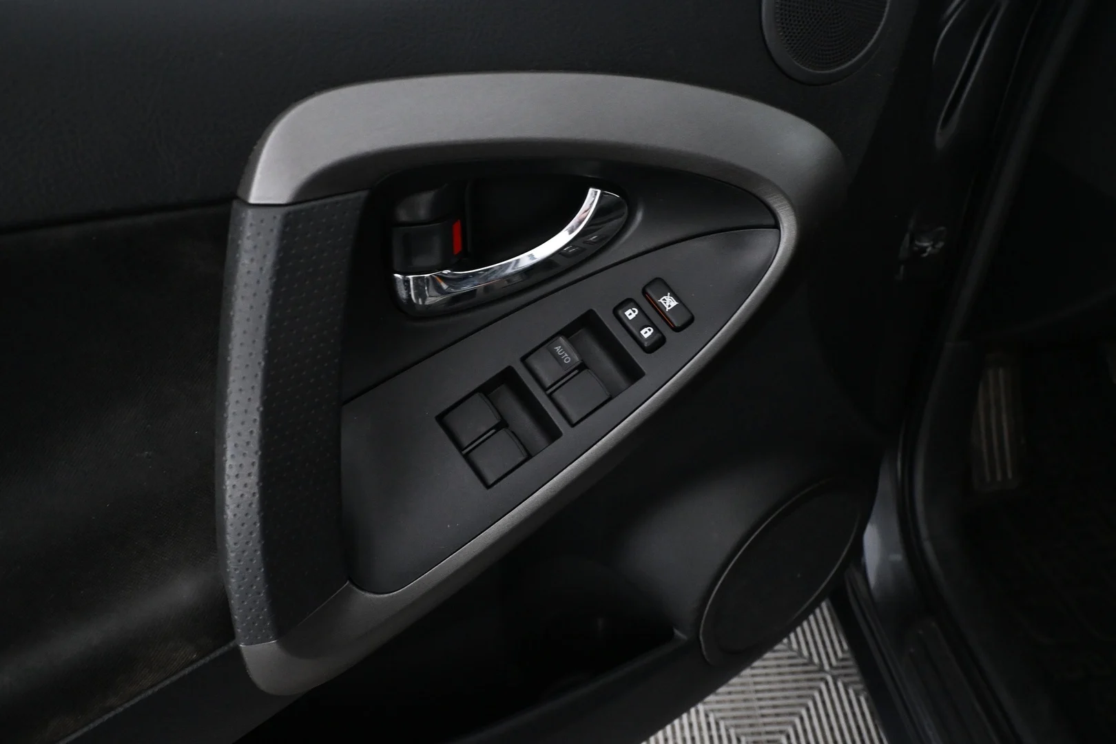 Car Image - 5kvn8pAFw48vfSCLnwx8gg