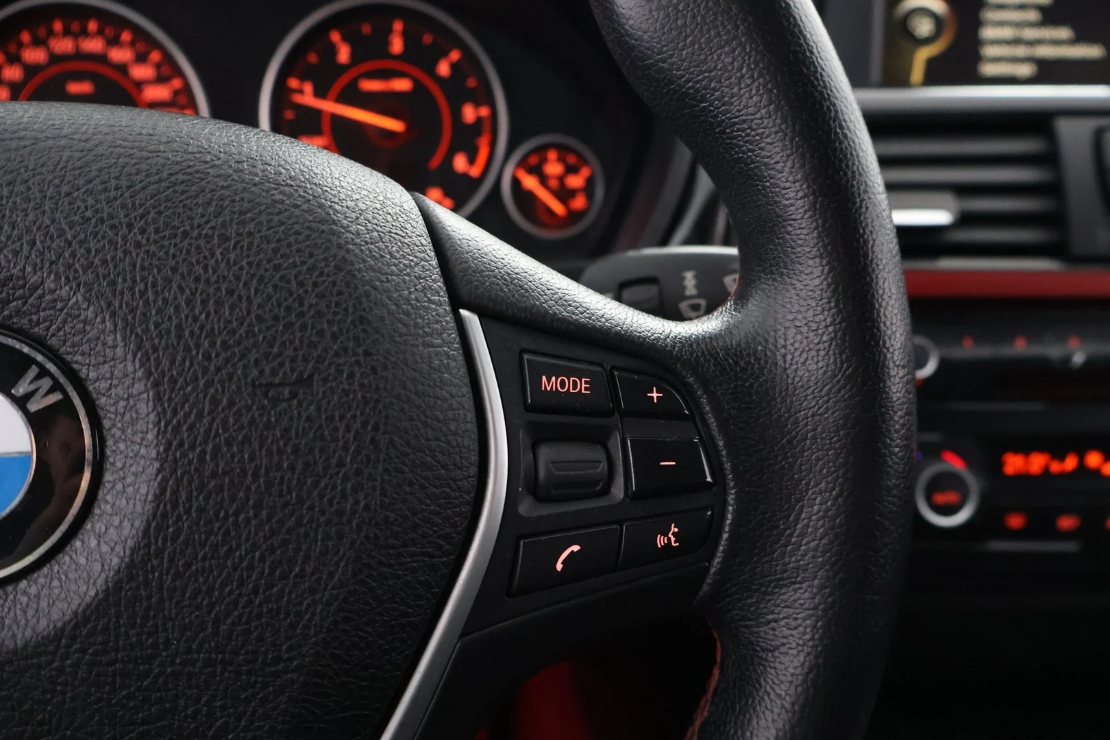 Car Image - 7MbcAMz1YWCItbCRz20ik9