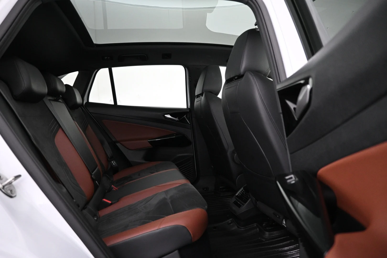 Car Image - 5XfiL0KQWB8BNWXf4b5kQ5