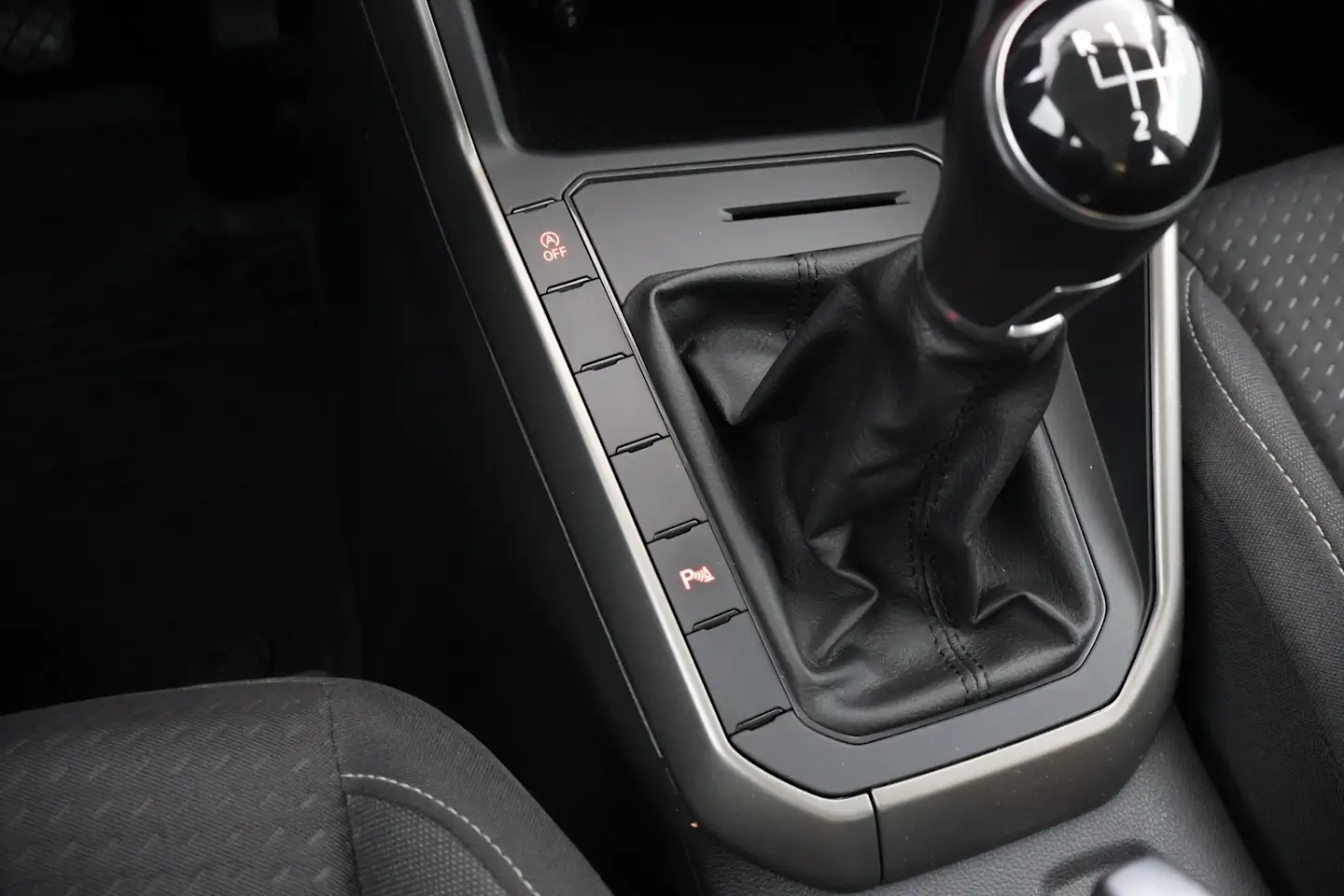 Car Image - 1EUiS1oSLci3zm5mCuSetX