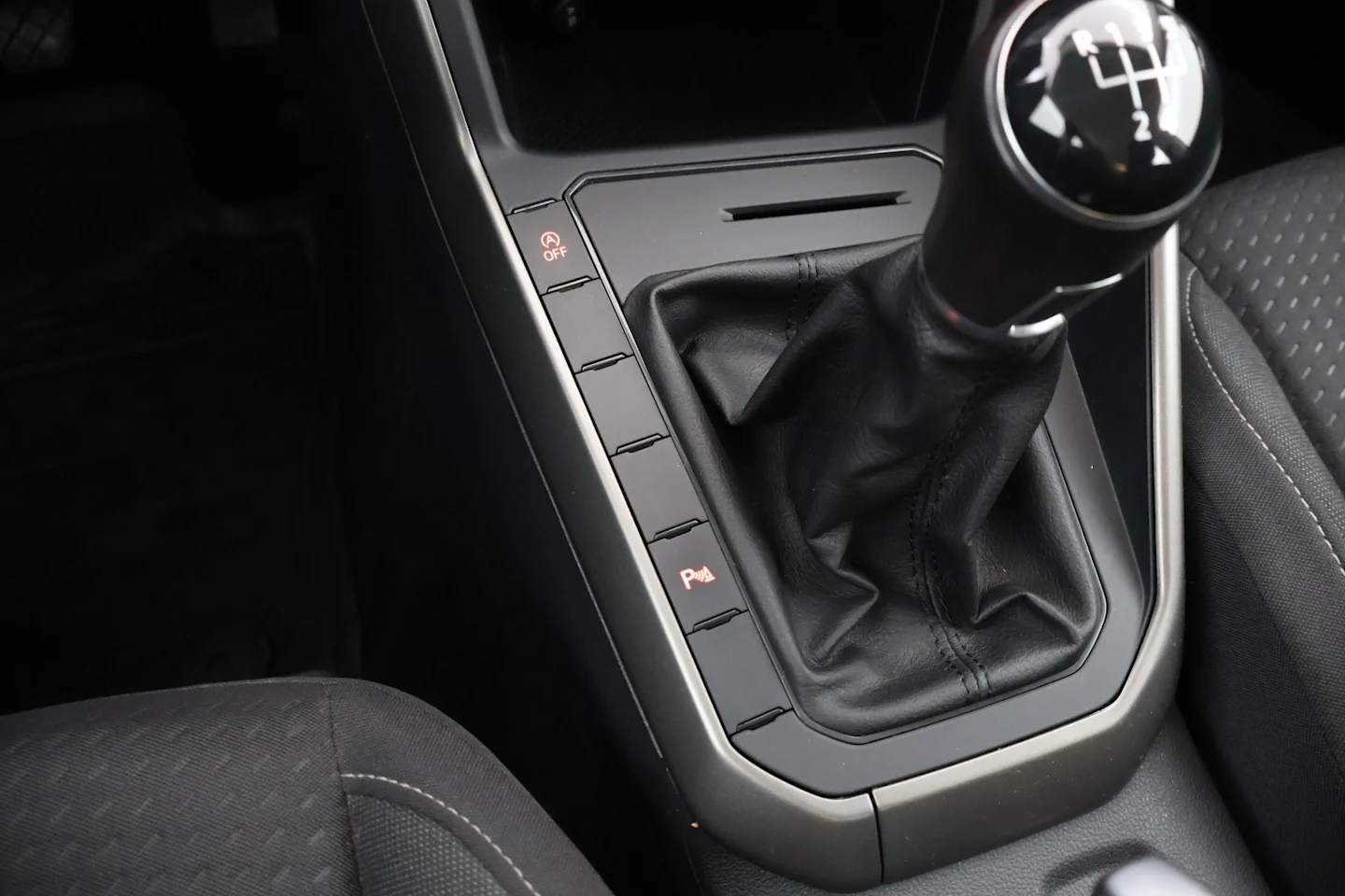 Car Image - 1EUiS1oSLci3zm5mCuSetX