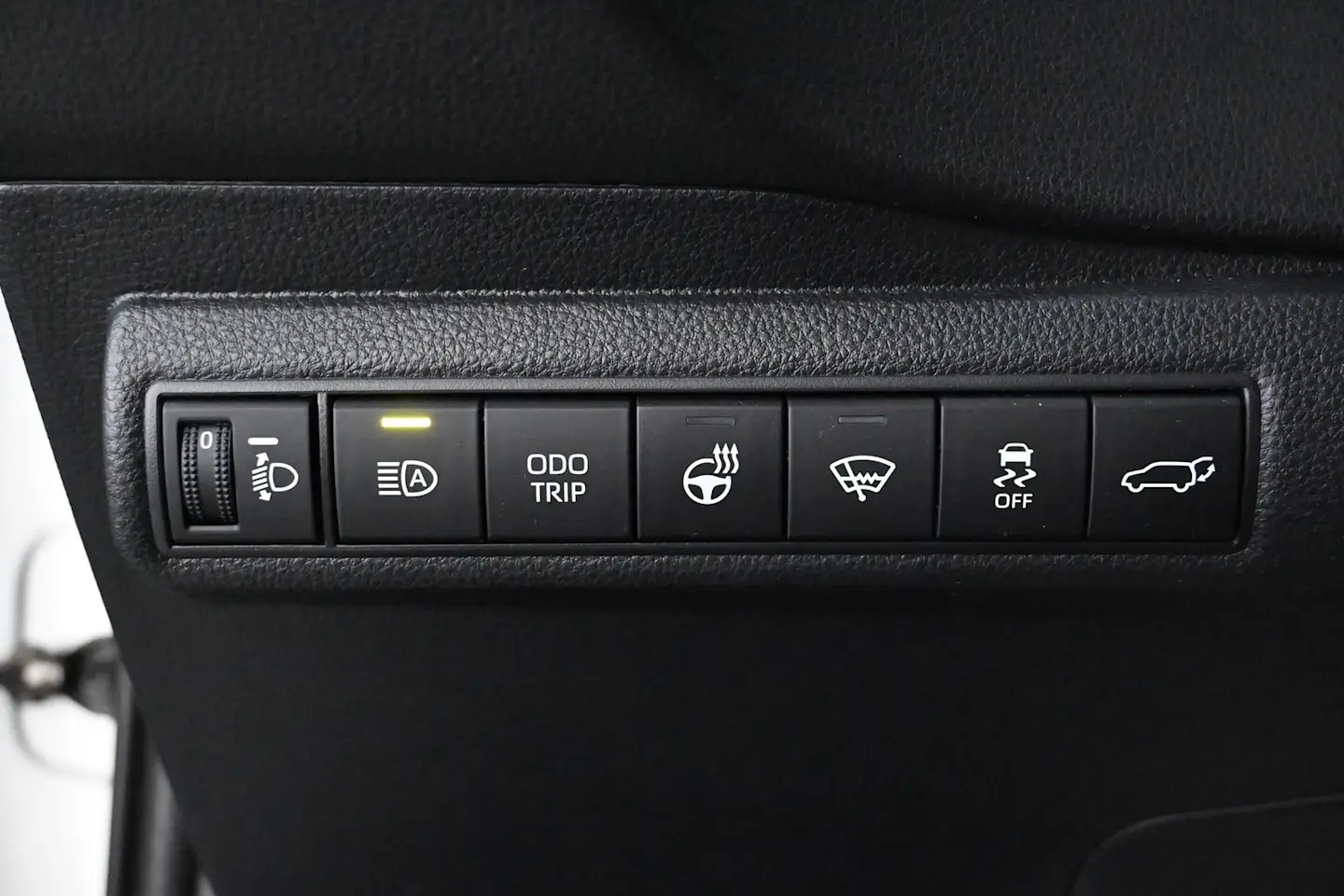 Car Image - 3N9JPqXrnevJegZNEWgJdP
