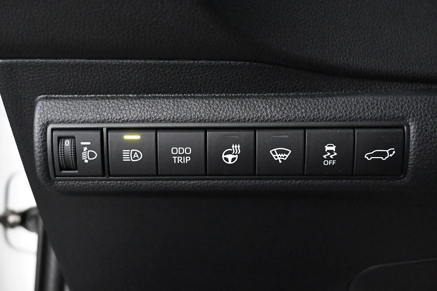 Car Image - 3N9JPqXrnevJegZNEWgJdP