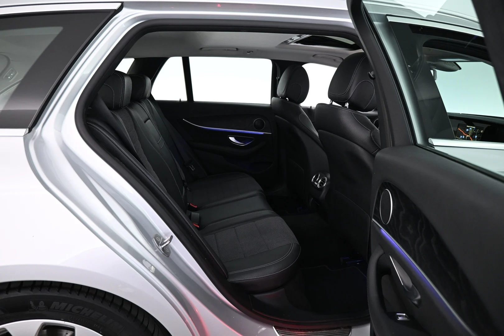 Car Image - 2dUcqF6ZVxps1Lii7VdKuN