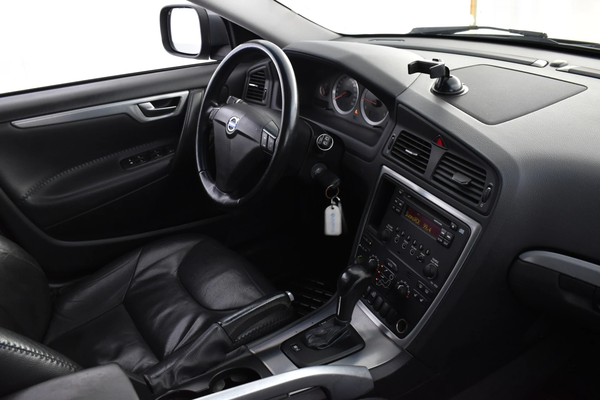 Car Image - 5KuoiYxHwJYBIqxr9MJ7Yk