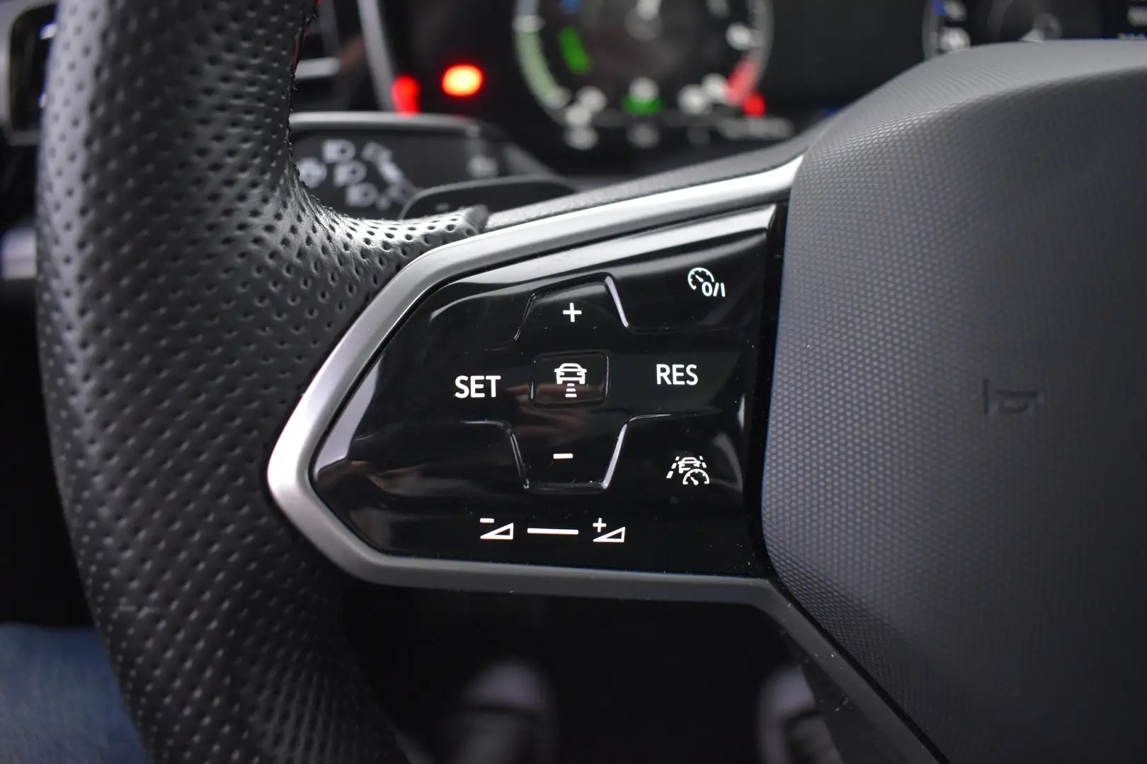 Car Image - 4FJYKhXq0bpqx6fcKmTmZw