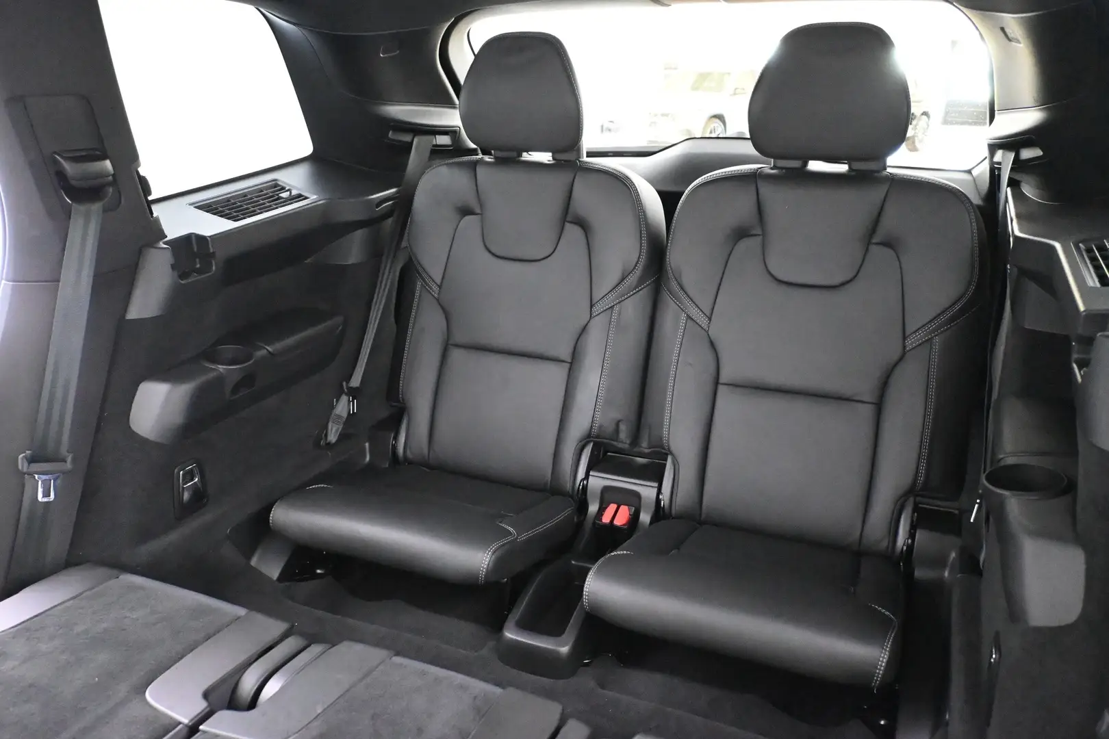 Car Image - 77n7xVQZlWssKUg0vZ7R5x