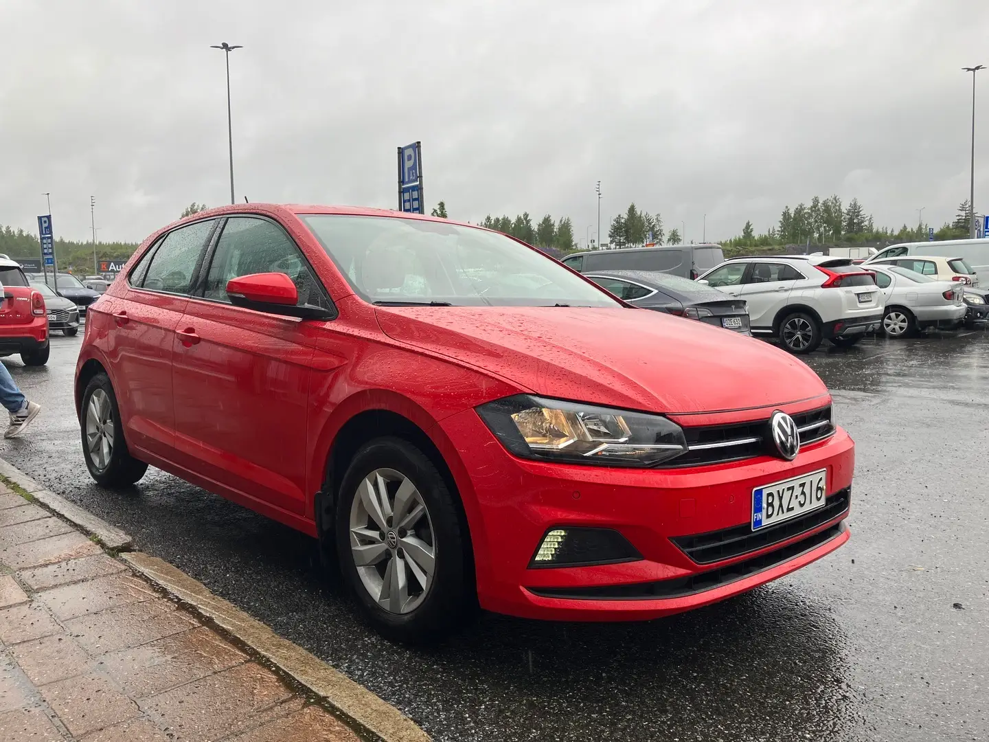 Car Image - 7mDXOk49ZtT2J3iFSvfXYy