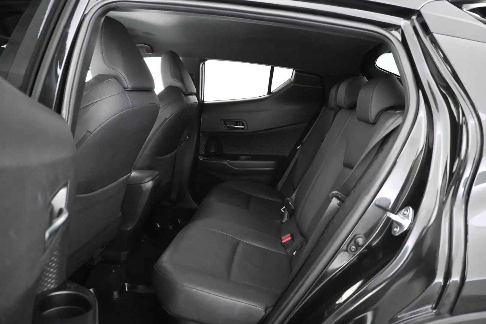 Car Image - 7cmJFkrUzSg6AQMvMnFY8t