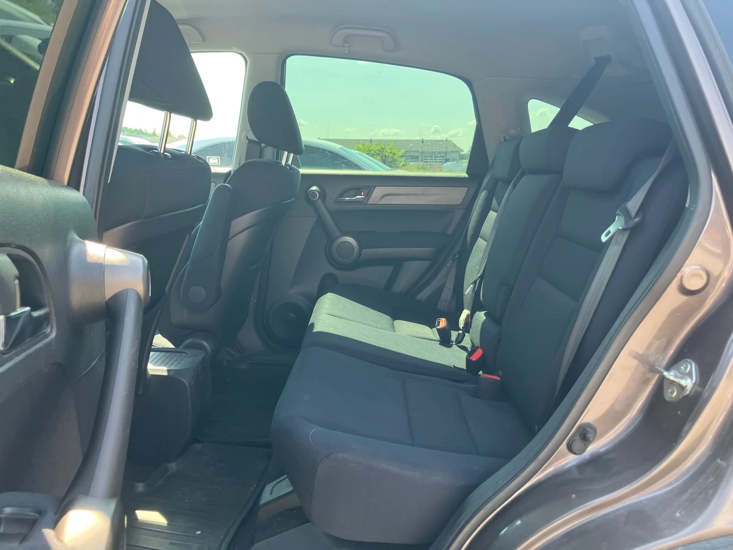 Car Image - 6eb9MIPrThN3MKyGdb0uZp
