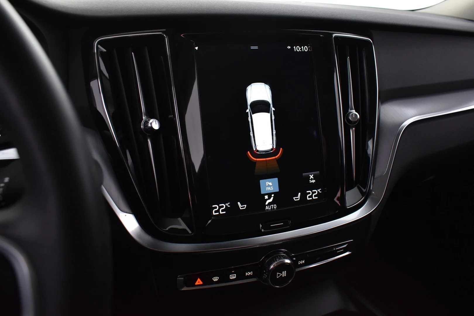 Car Image - 4Z6lBZXp1iOCmzx2N2H0xU