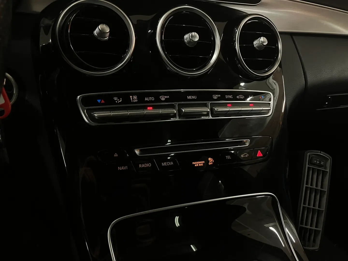 Car Image - 2CdlM9A5SJoLeXLEJEC2EL