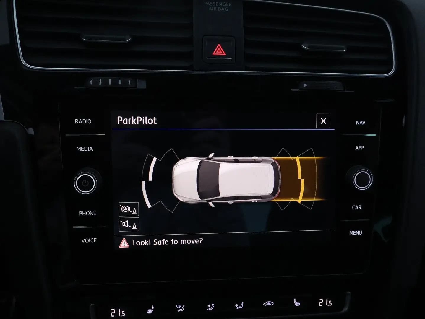 Car Image - gP1SHWCgqMOJ0Nd8zXWfX