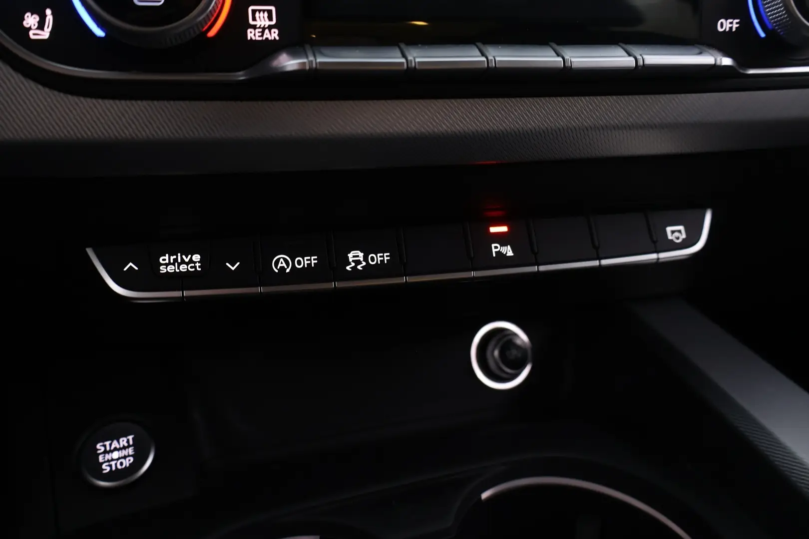 Car Image - tm977Jc8o3FB0ildjuctH