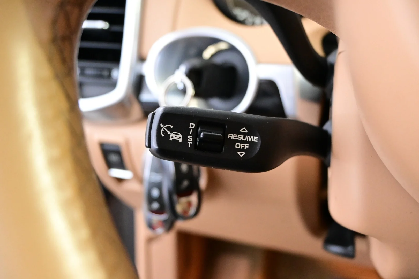 Car Image - 1qlTHlC984yTLIhuWF6bIl