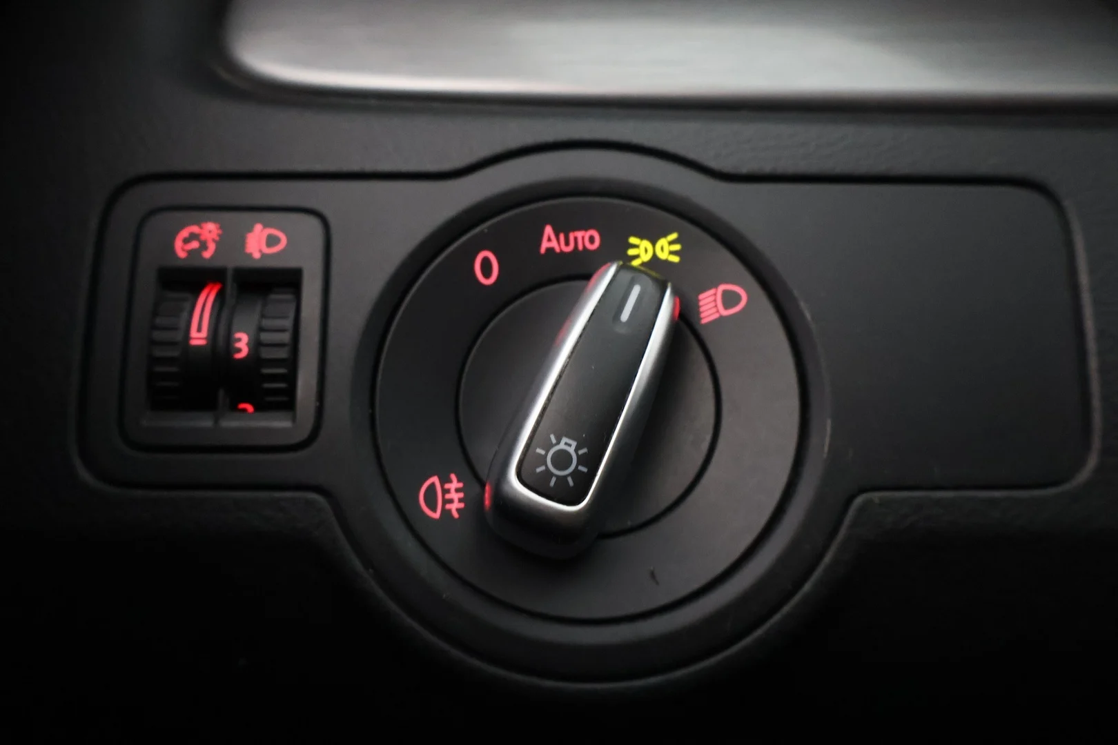 Car Image - 3KcYDumtuYvAYknBY01k0y