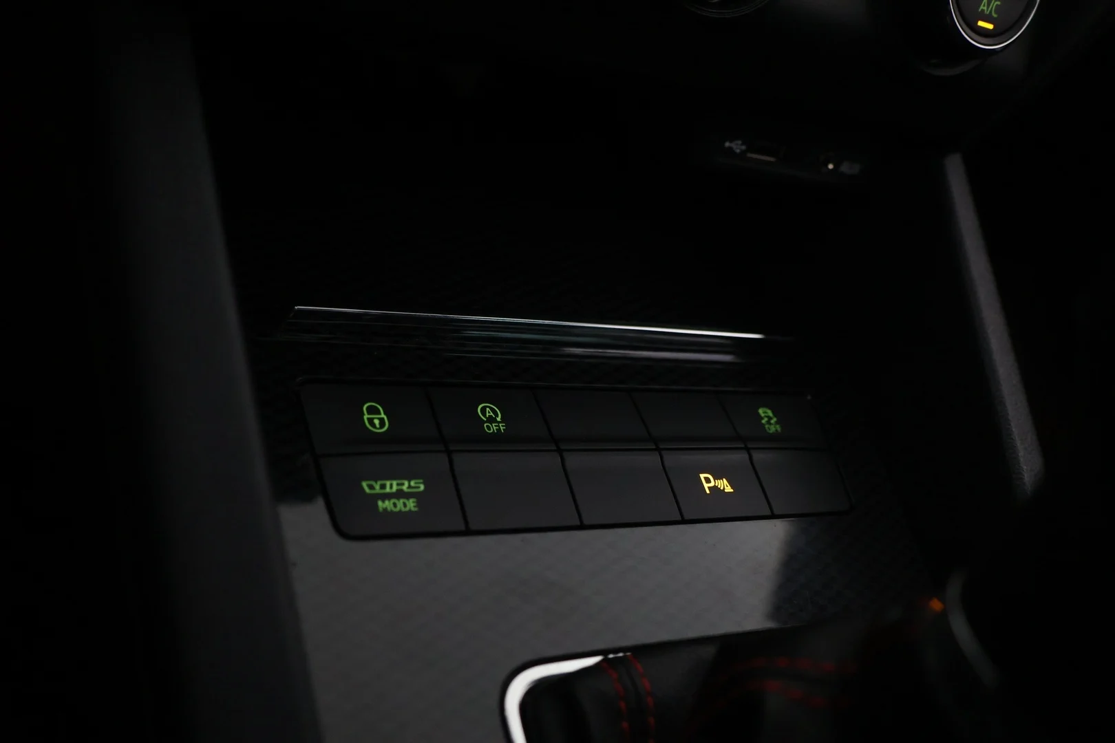 Car Image - 3nBOFjos71mnkaBUK6co8L