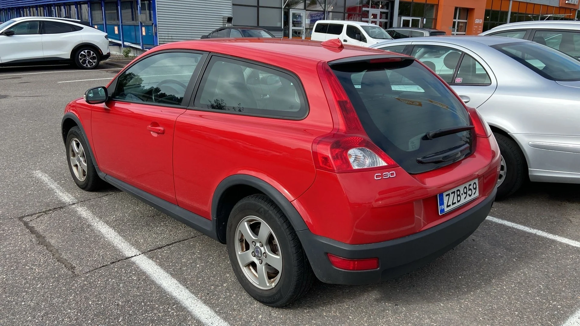 Car Image - 1mkeXZFhw2qDo8RtkE7fPh