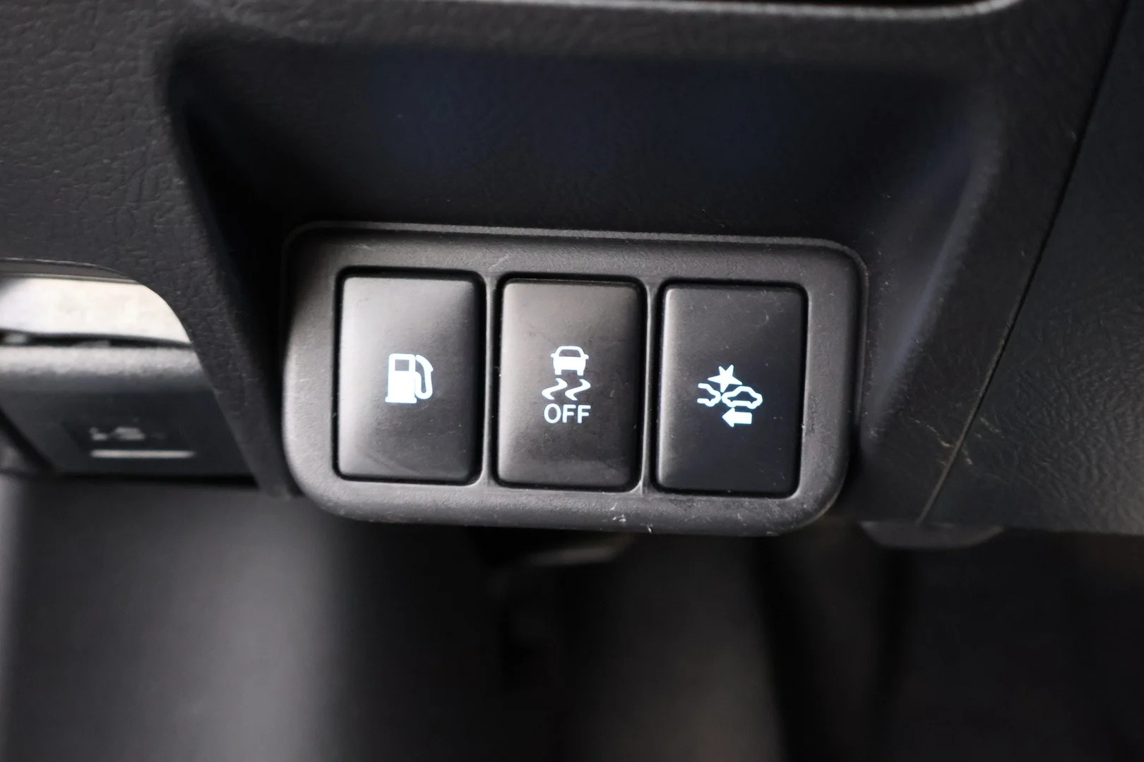 Car Image - 4meAhr5W8m5rNp3b2Sknrs