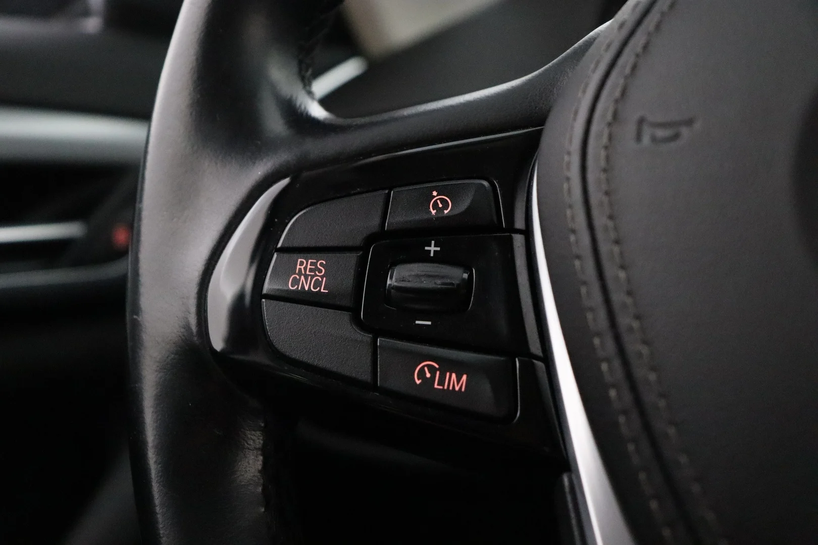 Car Image - 19jdeylwNVoCci9pmiTbML