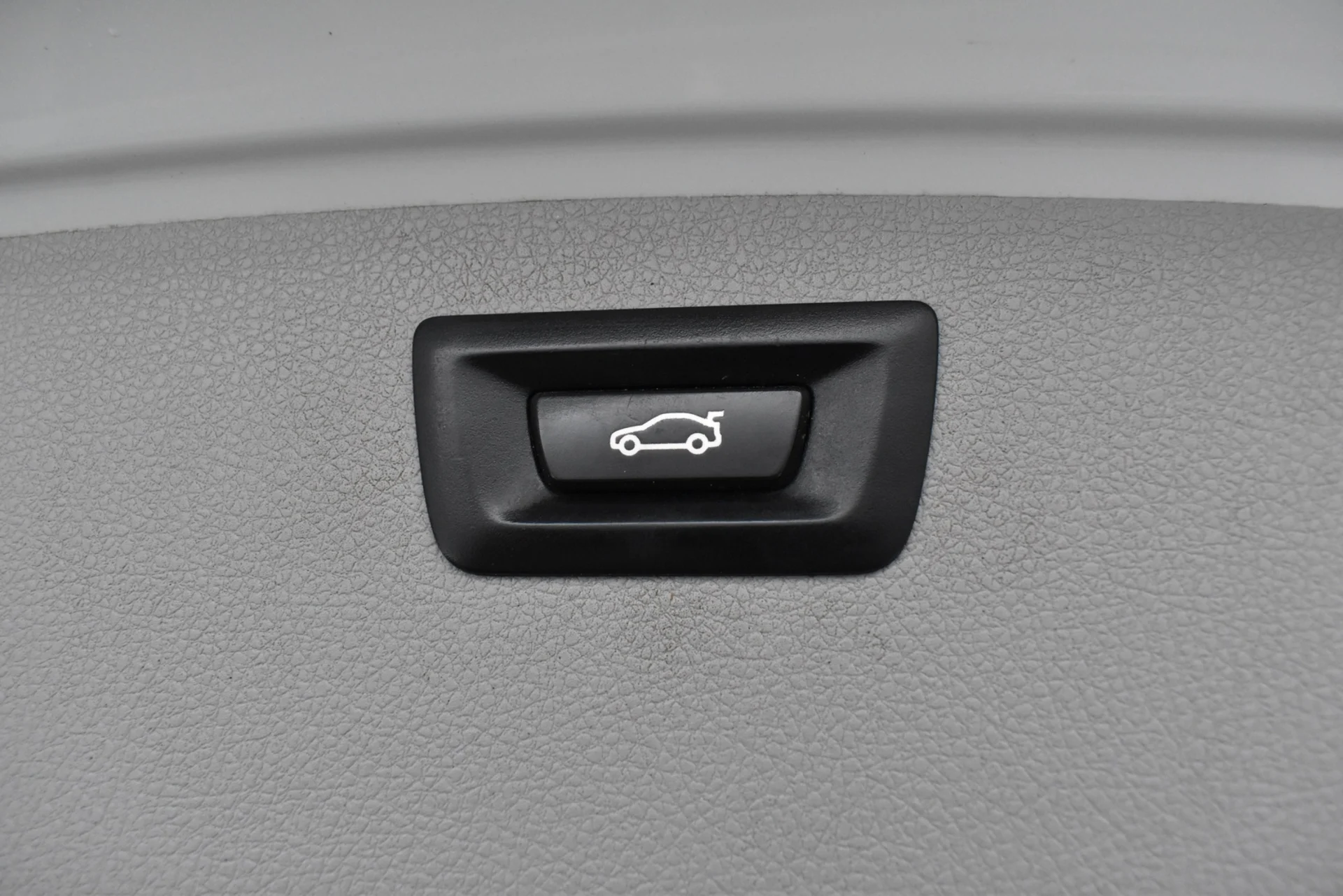 Car Image - 1kW7OdJ4gqA0YWvqhFmVN7