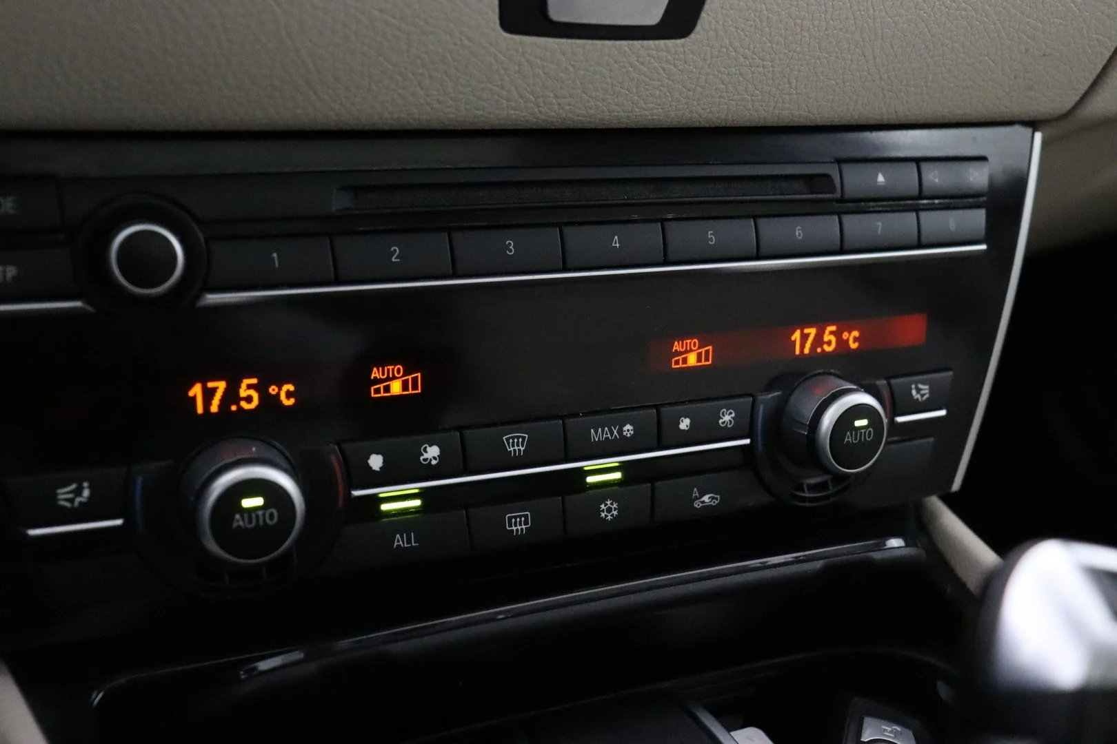Car Image - 1322HW05baKNdj57idWDoB