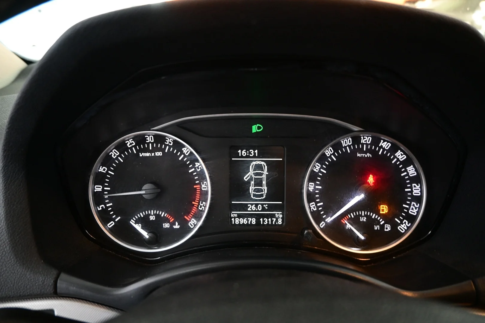Car Image - mg2vJldTOdFbKZNs4RcwH