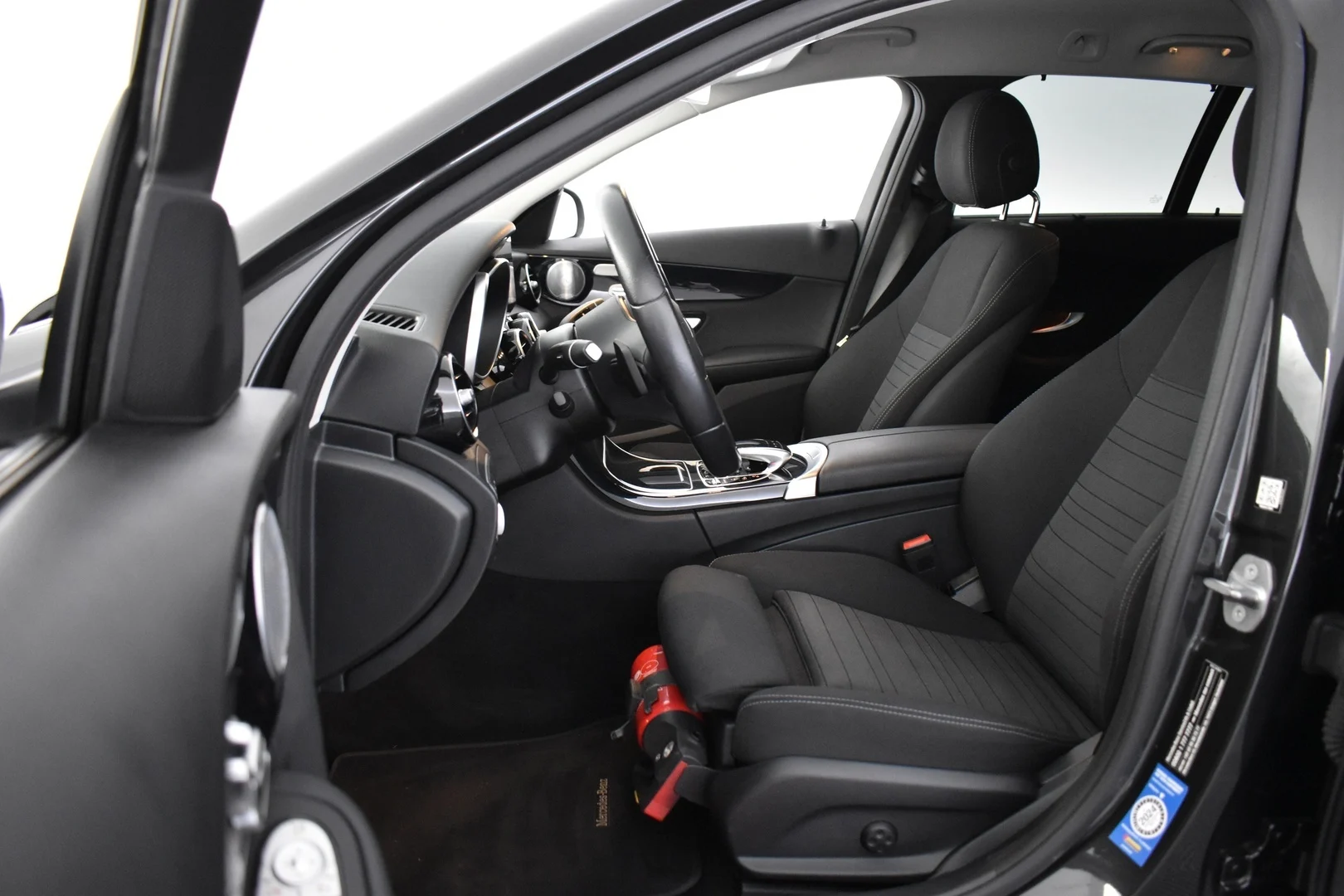Car Image - 2CO7VDzeoVij8AROSonJmK