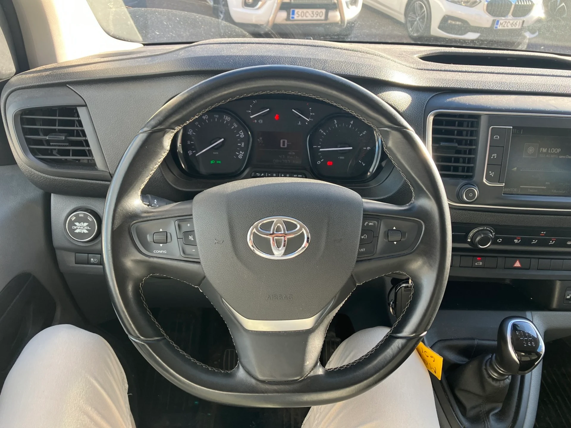Car Image - 2Q4wGLCwwurtHO63zbLpDY