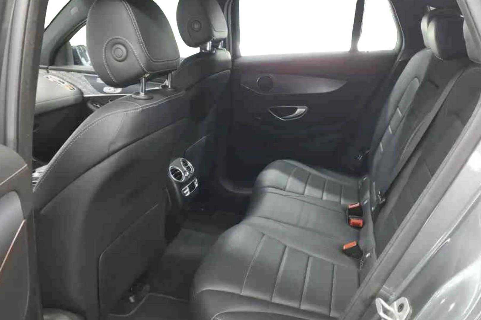 Car Image - 6qYiTZimRPhHpvl5asnAUM