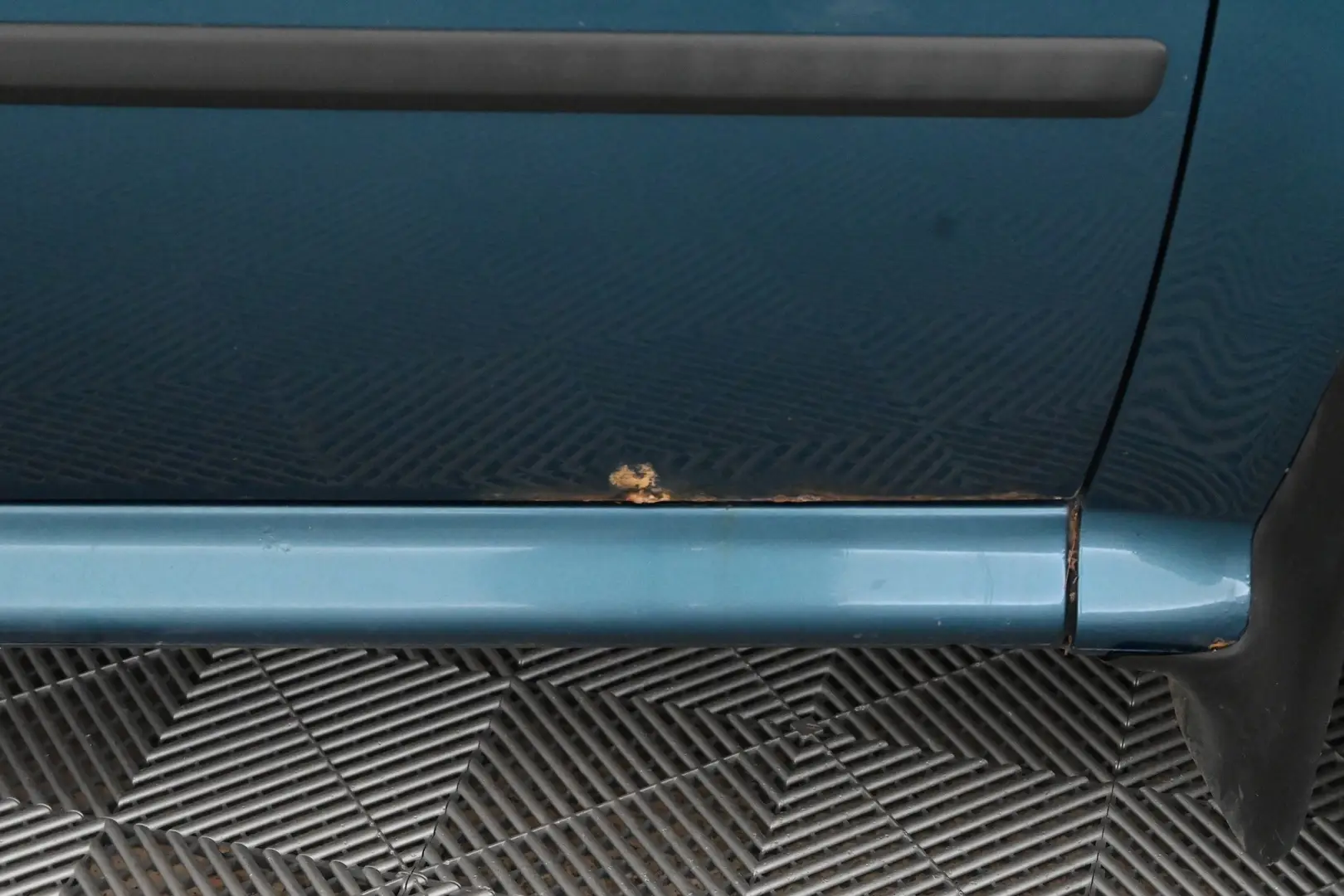 Car Image - 2L0oXsK3APjarkPiTFpnpW