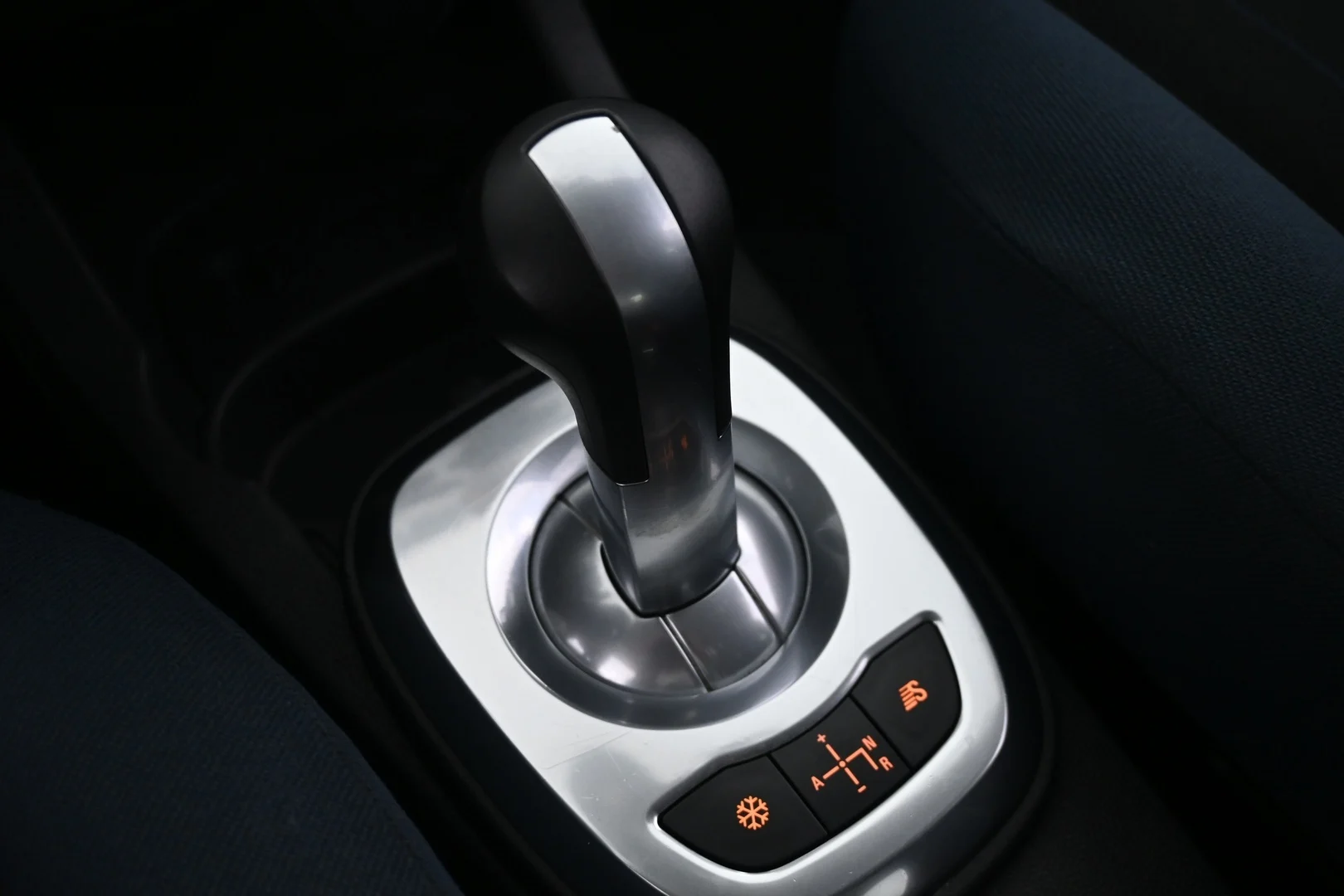 Car Image - 77W4pgDR2QLk4tqT1Q7qpv