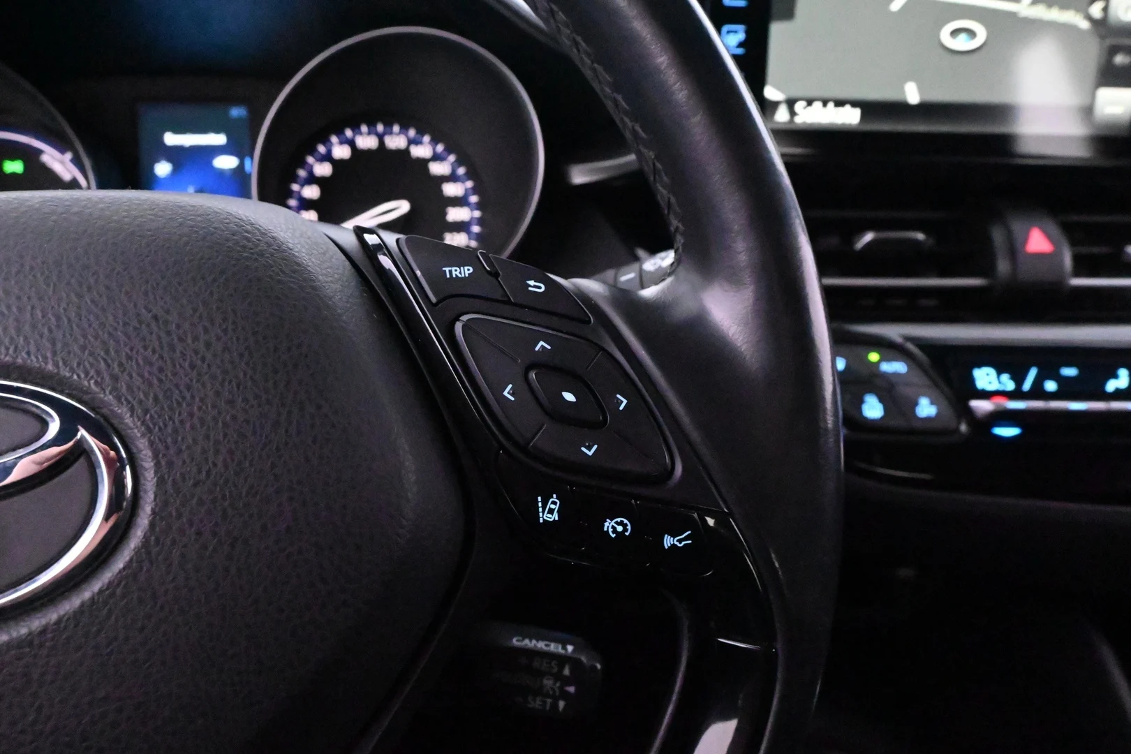 Car Image - 4tZbWcpqYRqW0oenJzBgFF