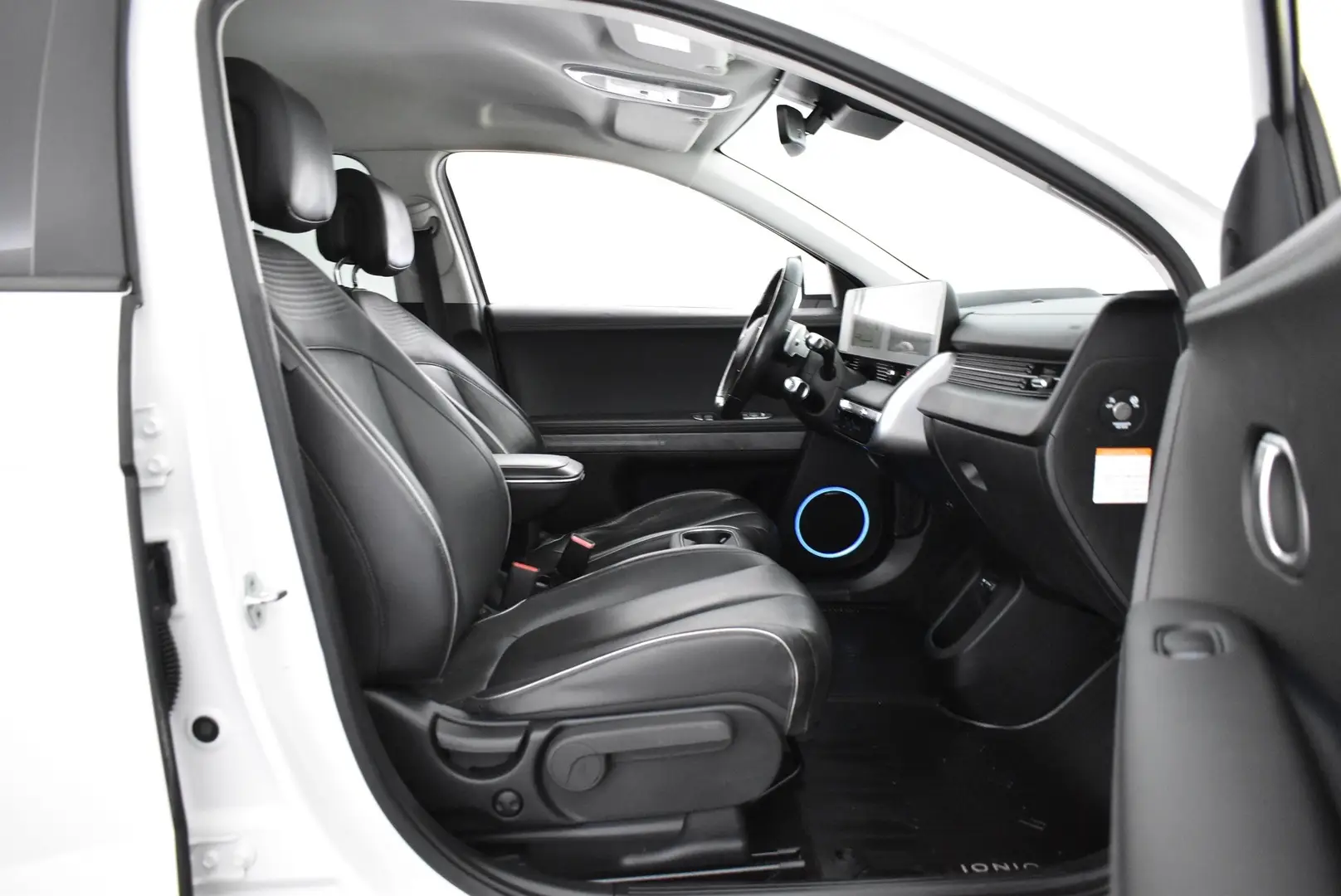 Car Image - 23sksTuB0nj7et6O7vlv6l
