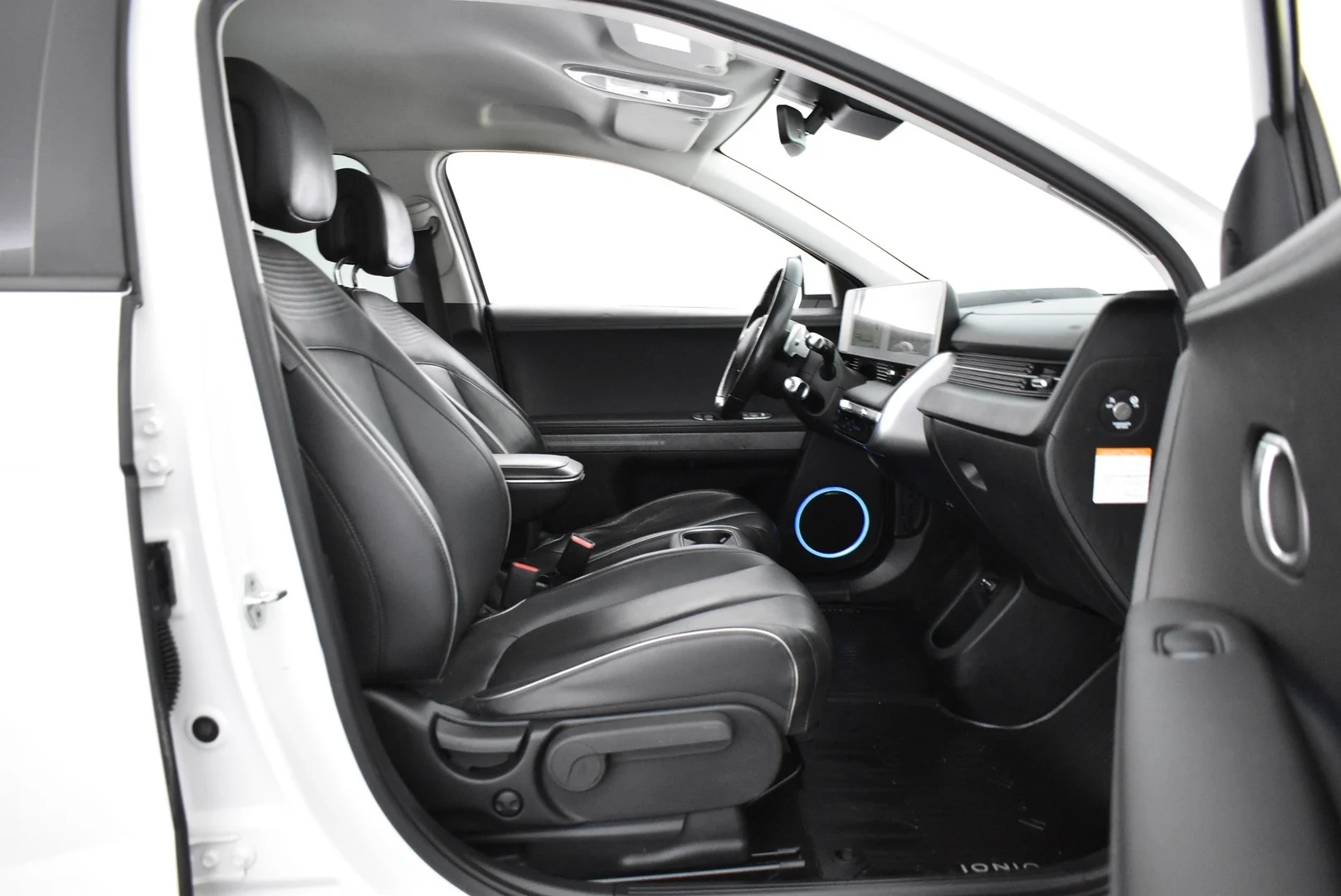 Car Image - 23sksTuB0nj7et6O7vlv6l
