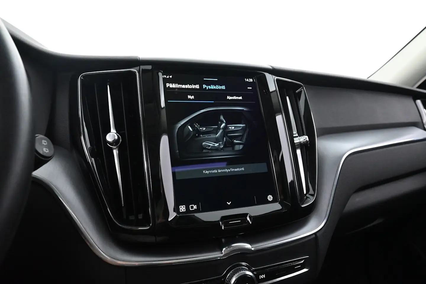 Car Image - 6WPo8wtjN9d2AjtzPdDnZd