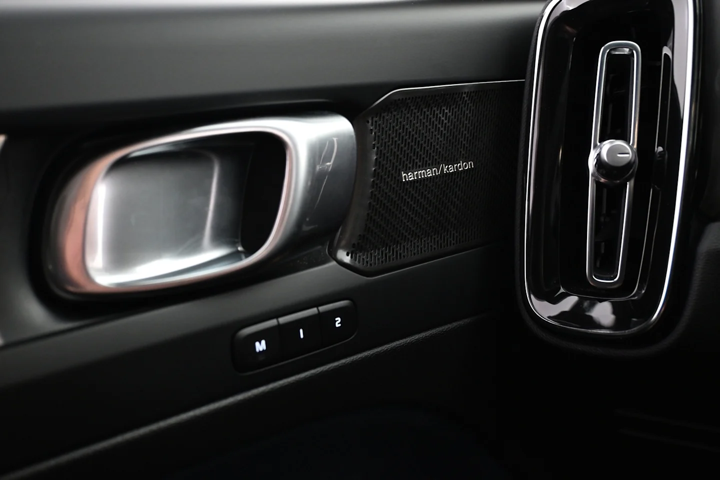 Car Image - 6ASo3uzImekx8Lg2LNgY0Q