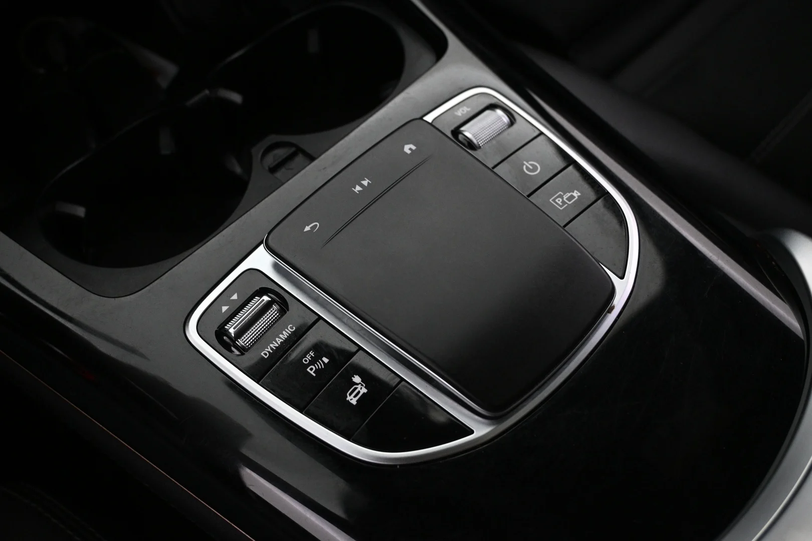 Car Image - 4YyFWWoIs5qyuCc3JJOBHF