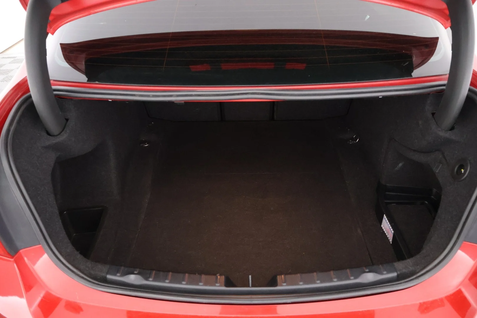 Car Image - 7MbcAMz1YWCItbCRz20ik9