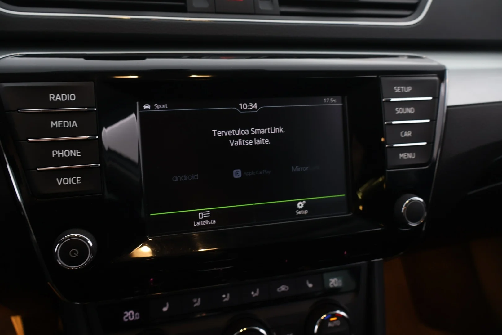 Car Image - 6KzEWNFsrb1lSSNhStfaI8
