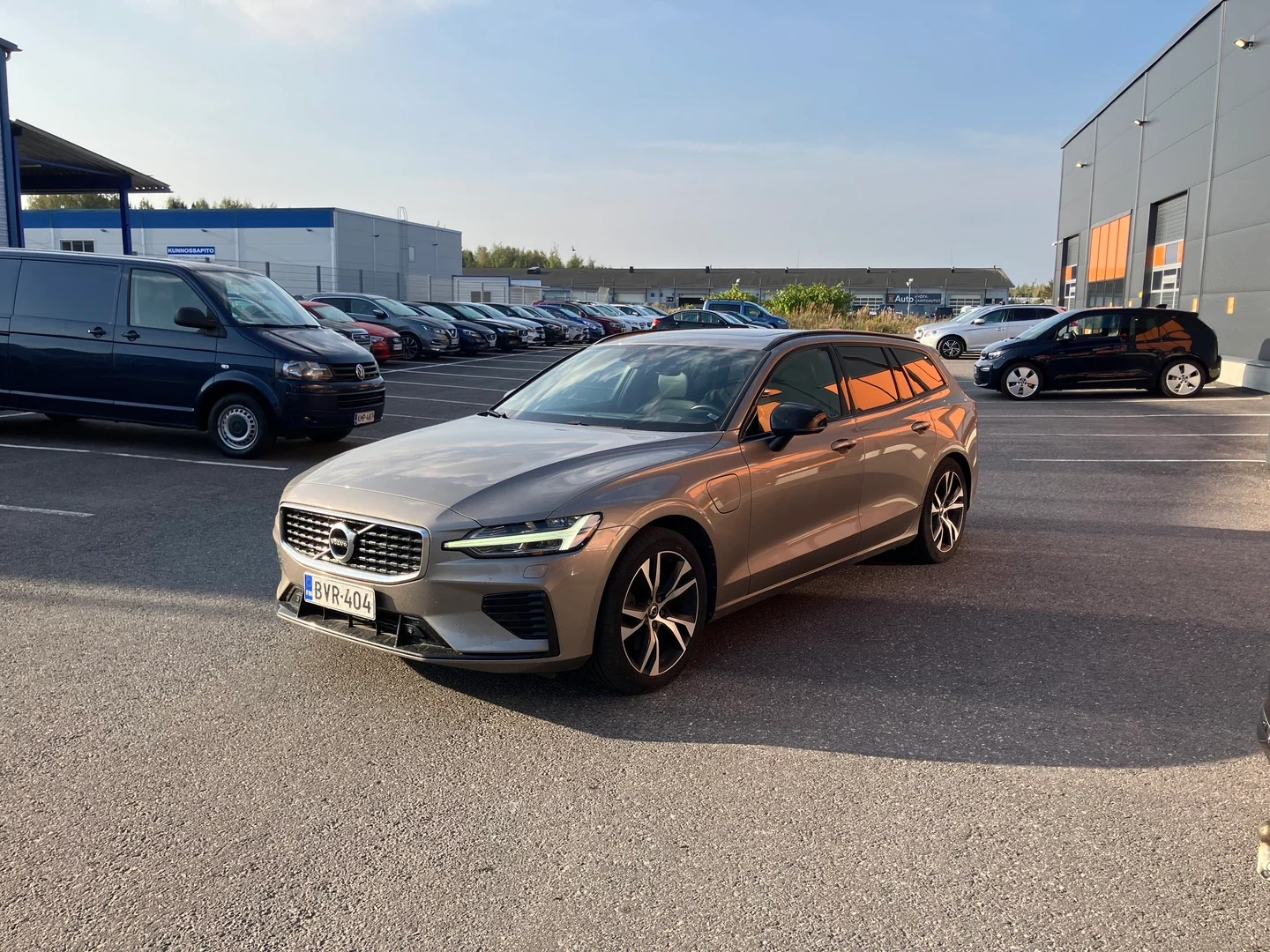 Car Image - NIgxmTRvt3sDkLk5IaoU5