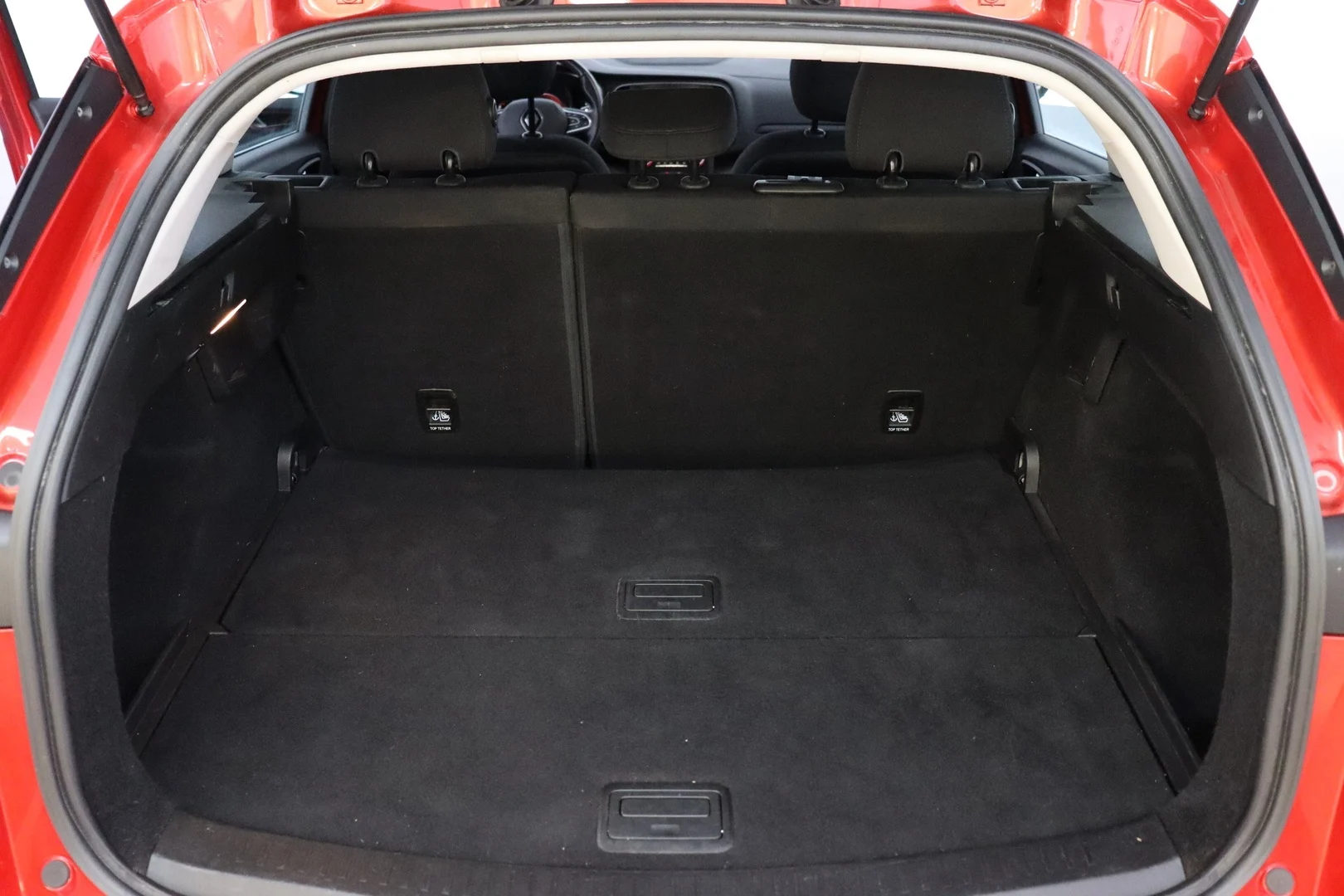 Car Image - 2yI65um8Za8A7CULpRbBMF