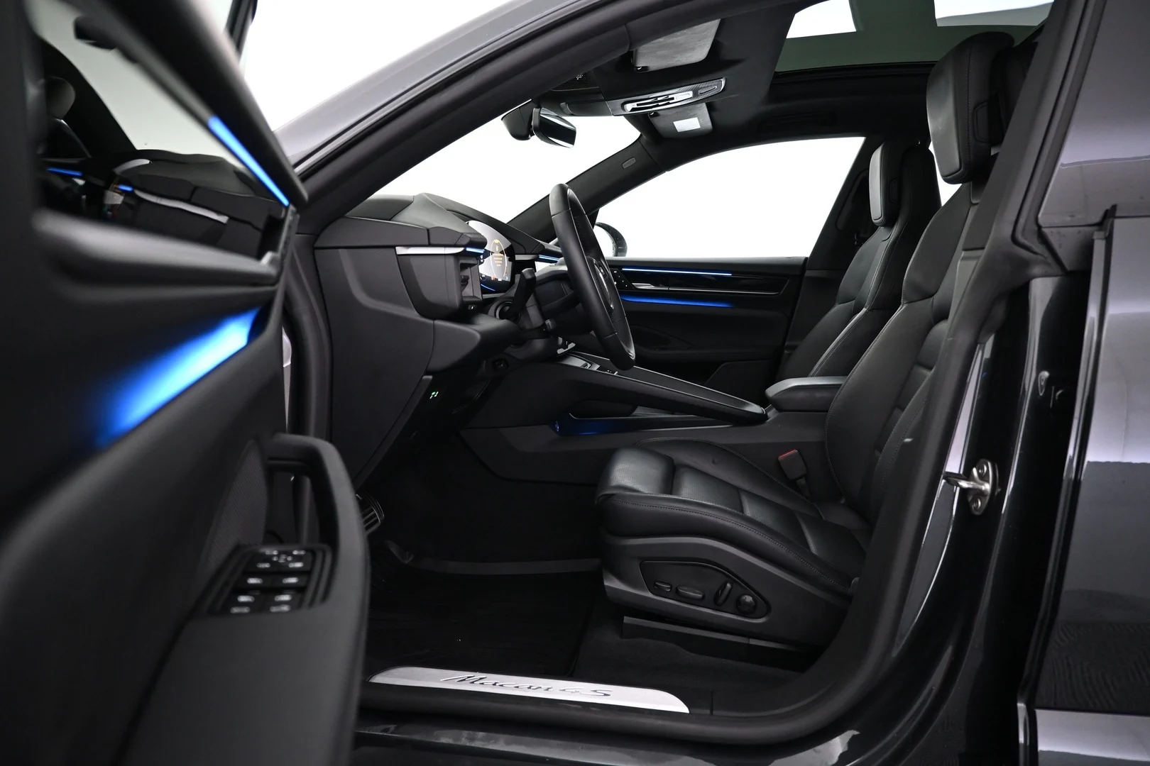 Car Image - 28gGJ1wfCRD2eGvWSZVlHz