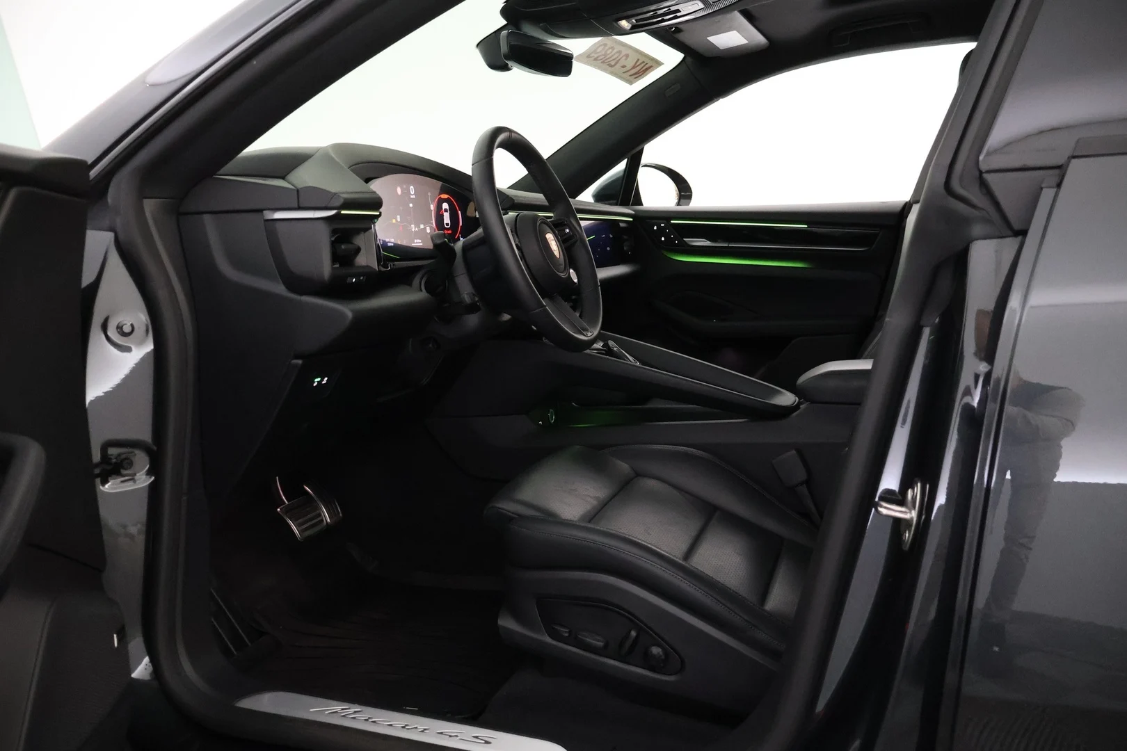 Car Image - 28gGJ1wfCRD2eGvWSZVlHz