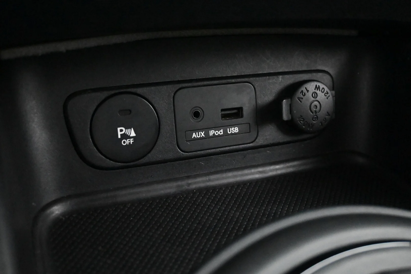 Car Image - 2XeRmwKRrz9RZzKtMCx3iV
