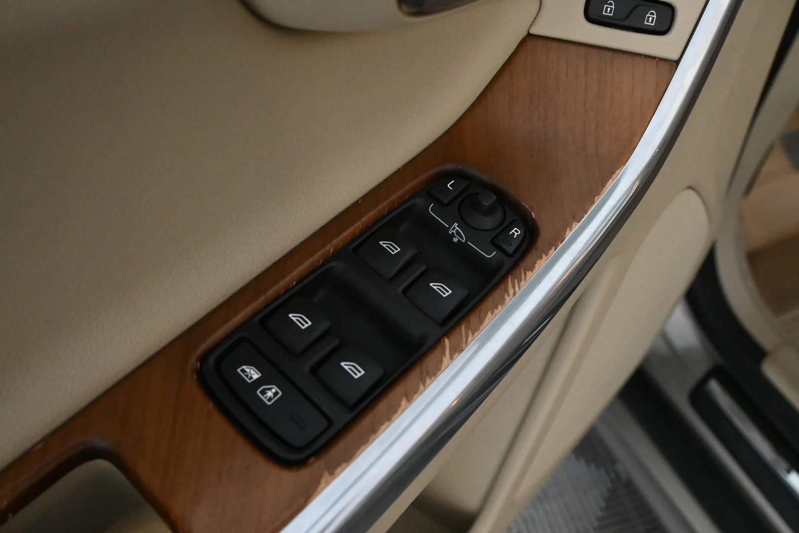 Car Image - 2UiCqE0kZ7ZsjQbEPscVQc