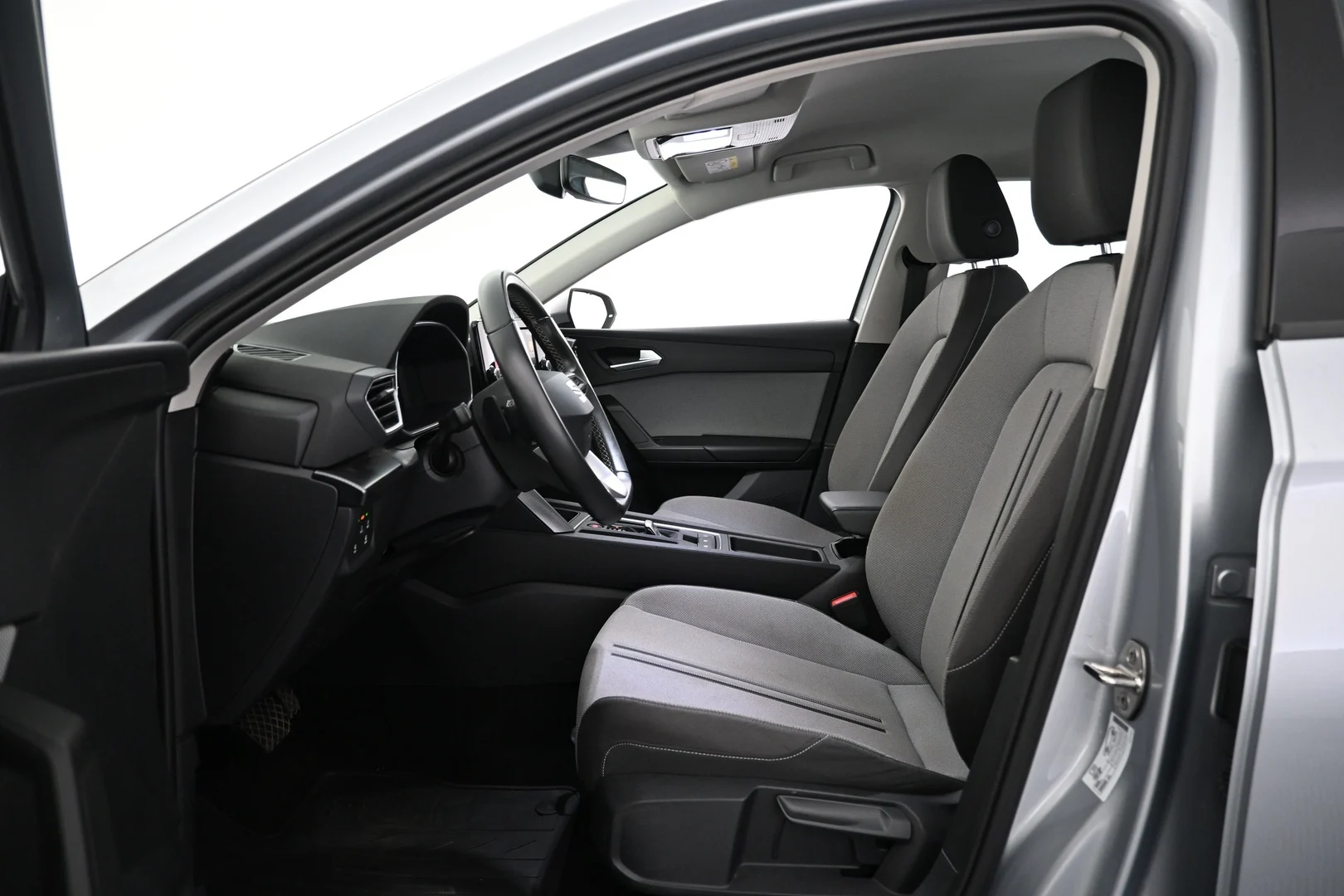 Car Image - 1XHDNU255fcdX2npsXkR5o