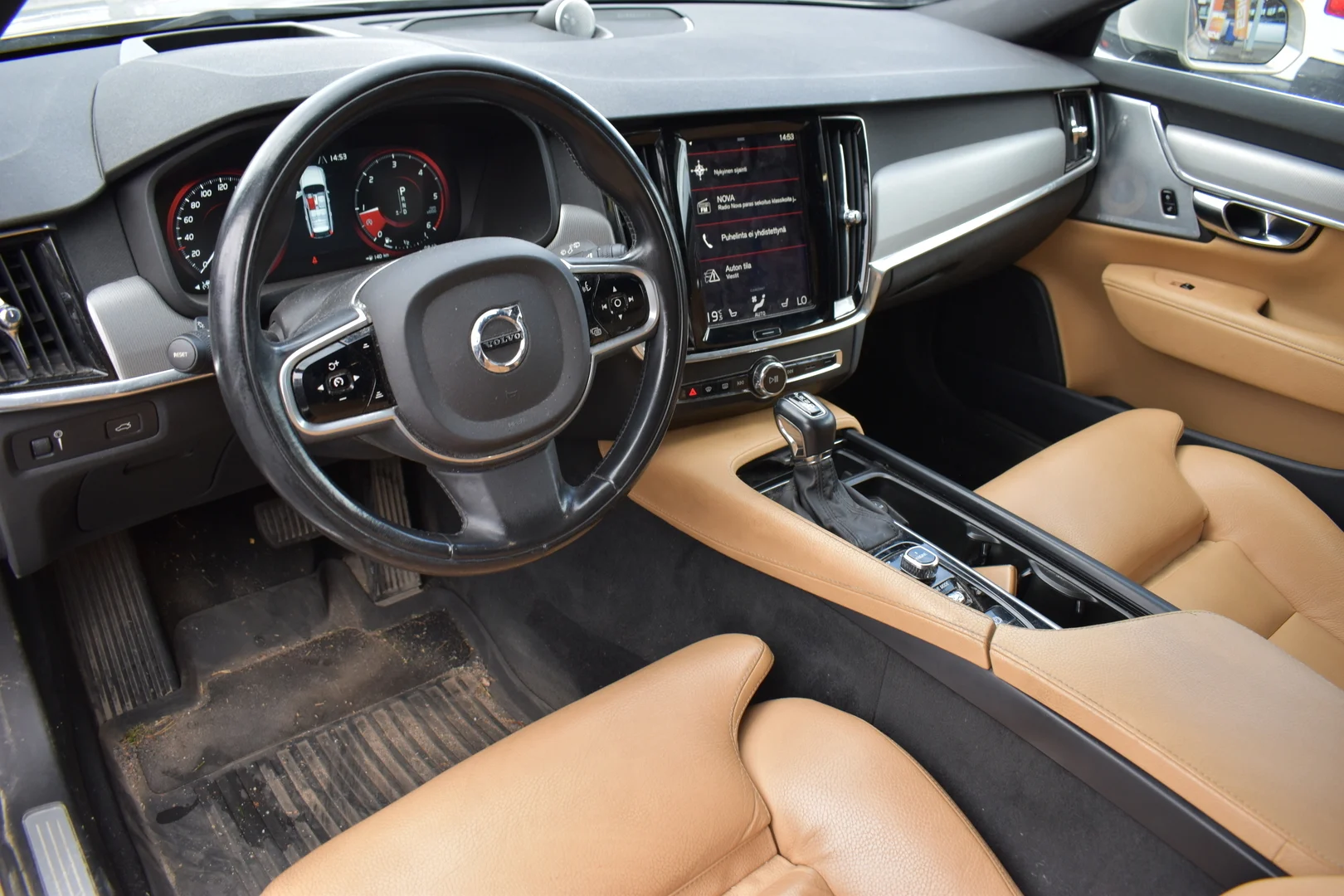 Car Image - 2oLEgW1dvTfMAoBcTqpErr