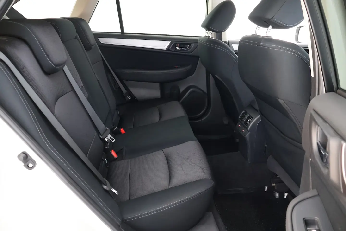Car Image - 1YqIlmBf19Z0kYmFWwnVRl