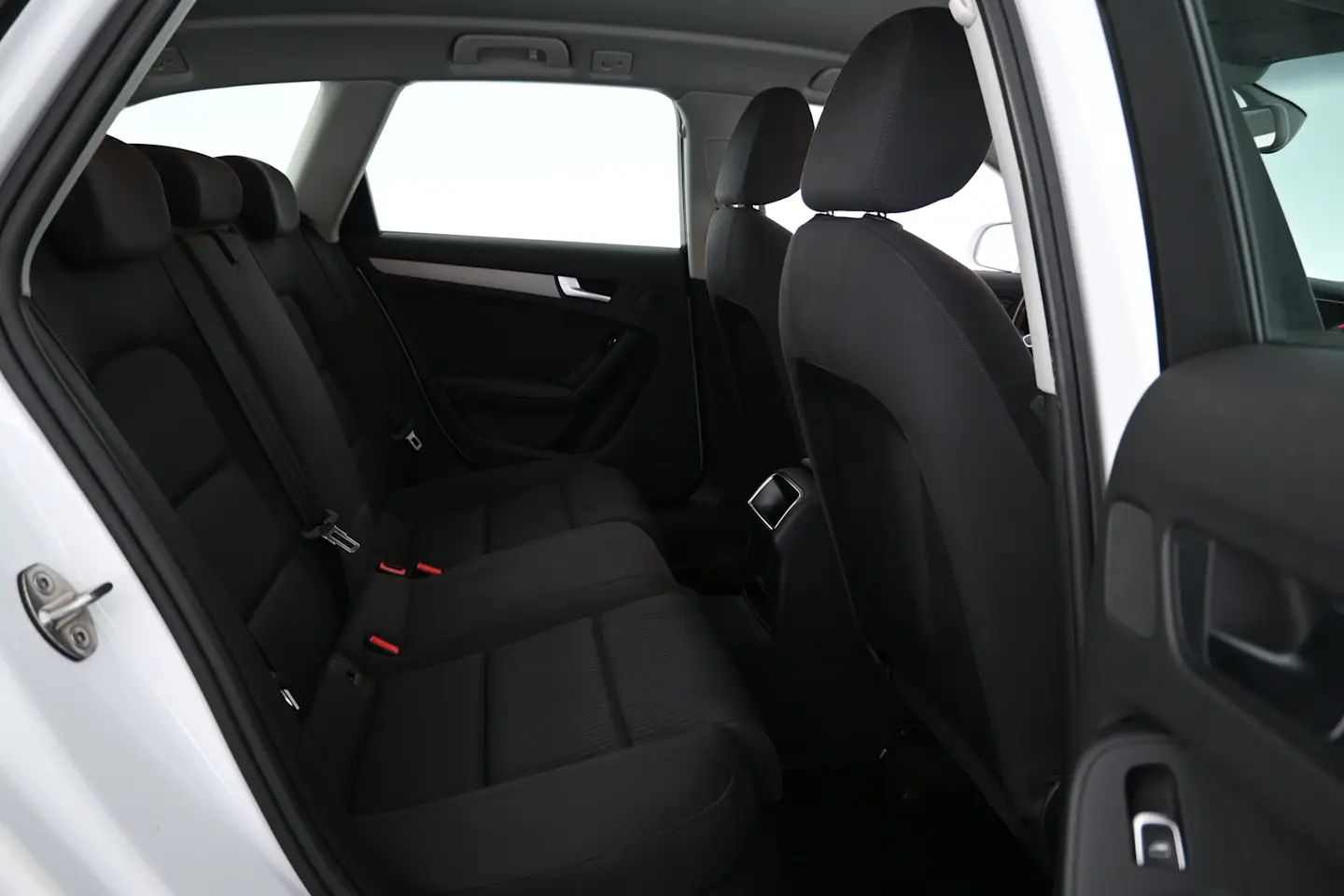 Car Image - 2E6jlw2vdJFrc3lSwAjnuu